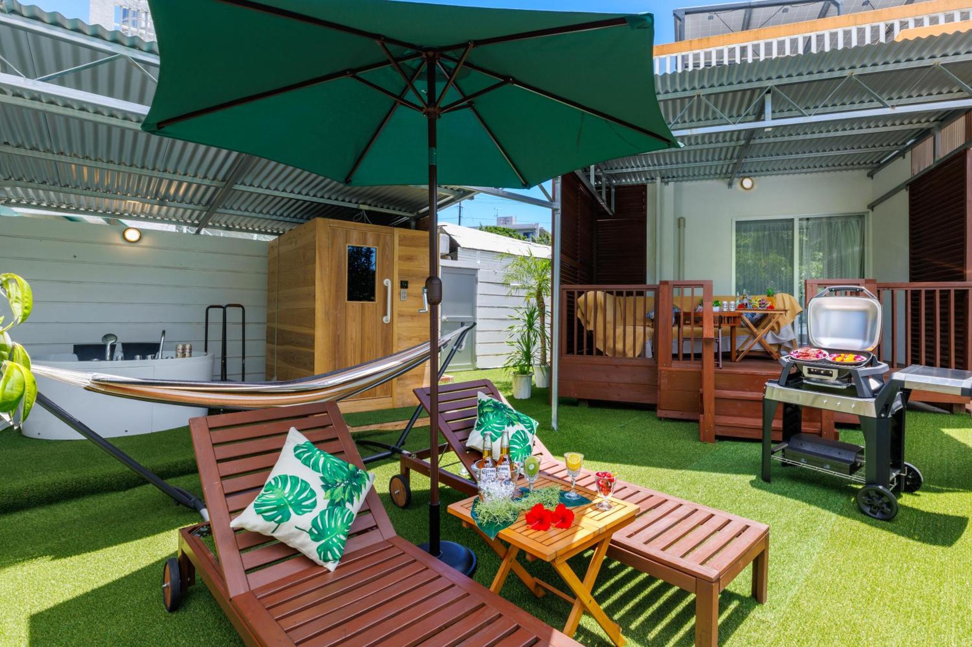 新規オープン サウナ Bbq ジャグジー付き 最大7名 無料駐車場4台 ビーチまで車で5分 Sky House Villa Uruma Eksteriør bilde